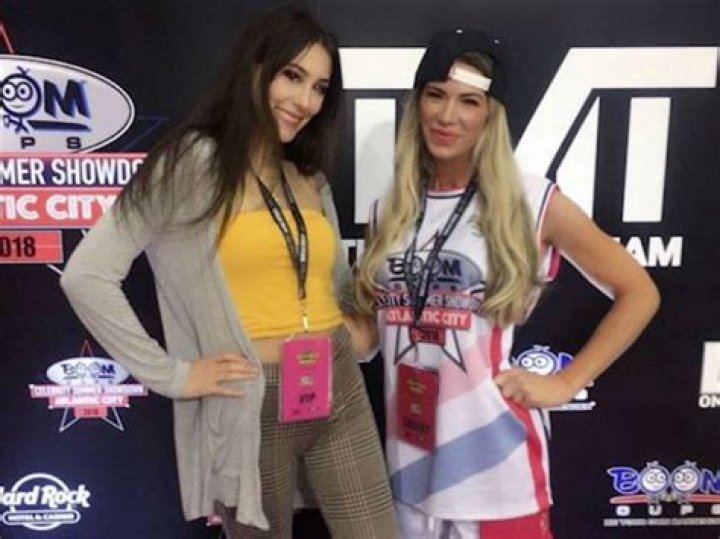 WWE Star Ashley Massaro Dead At 39 Her Daughter Alexa Shares Heartfelt Instagram Post To Her Mom