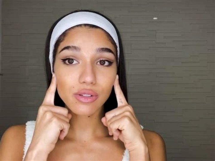 Yovanna Ventura - Bio, Facts, Family Life of Fitness Model